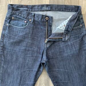 34x30 Lucky Brand 221 Original Straight Jeans 
# 7M12085
Blue Dark Wash